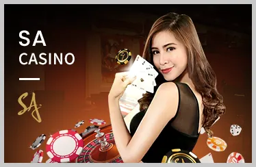 Bàn roulette và các lá bài trong sòng bạc trực tuyến